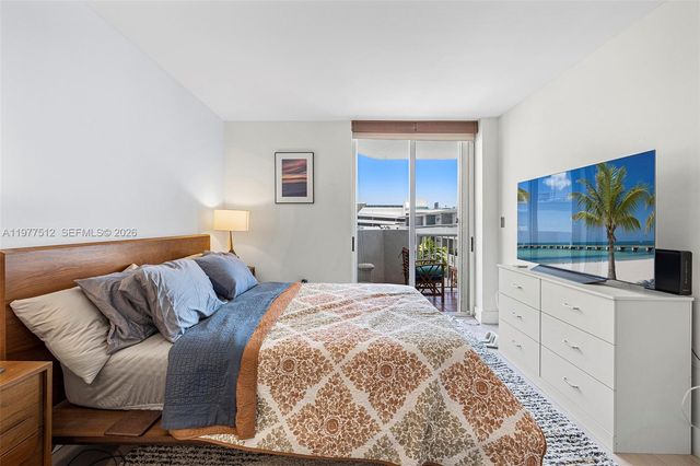 1621 Bay Rd 505, Miami Beach, FL 33139