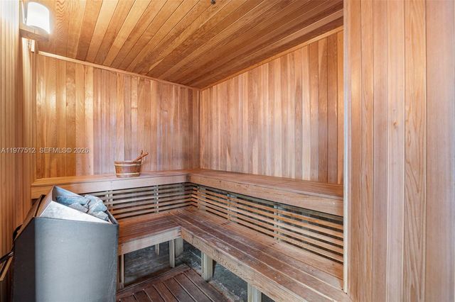 1621 Bay Rd 505, Miami Beach, FL 33139