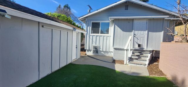 8587 Alpine Ave, La Mesa, CA 91941