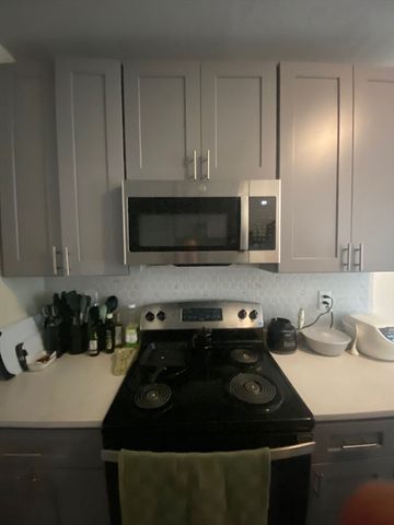 822 Huntington Ave 3, Boston, MA 02115