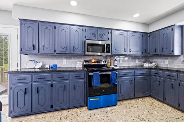 106 Stephanie, Longview, TX 75604