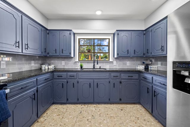 106 Stephanie, Longview, TX 75604