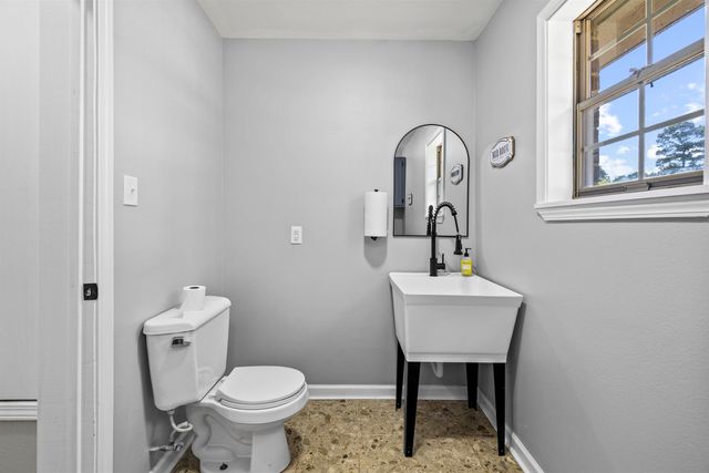 106 Stephanie, Longview, TX 75604