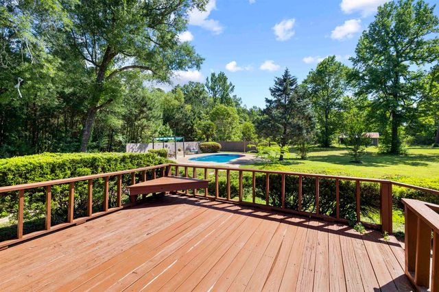 106 Stephanie, Longview, TX 75604