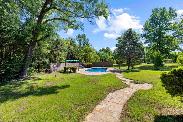106 Stephanie, Longview, TX 75604