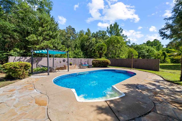 106 Stephanie, Longview, TX 75604