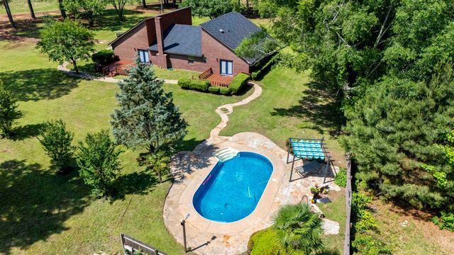 106 Stephanie, Longview, TX 75604