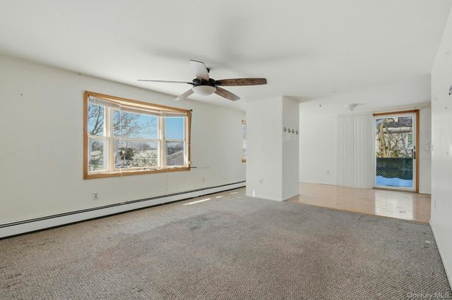 111 King Street, Hicksville, NY 11801