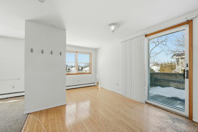 111 King Street, Hicksville, NY 11801