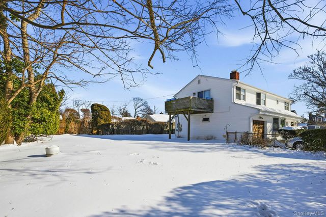 111 King Street, Hicksville, NY 11801