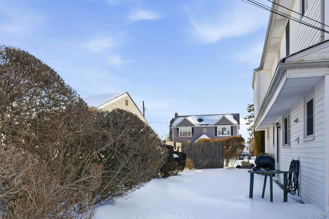 111 King Street, Hicksville, NY 11801