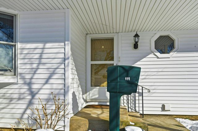 111 King Street, Hicksville, NY 11801