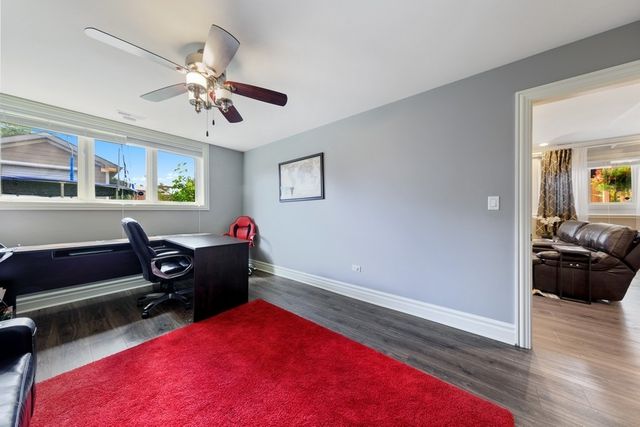 7037 W 72nd Place, Chicago, IL 60638