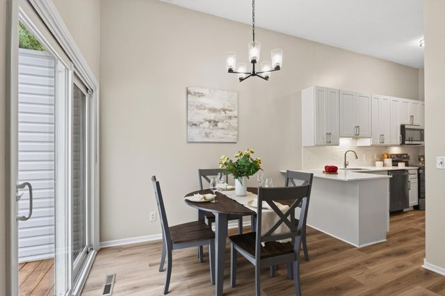 3874 Dolomite Drive, Eagan, MN 55122