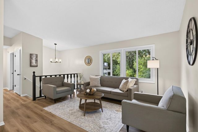 3874 Dolomite Drive, Eagan, MN 55122