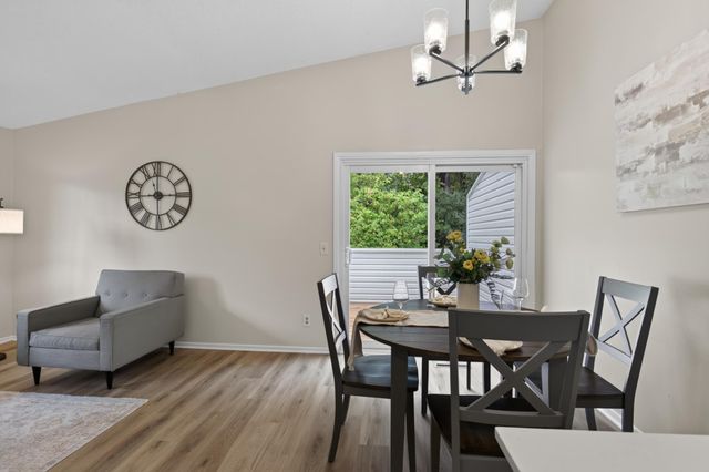 3874 Dolomite Drive, Eagan, MN 55122