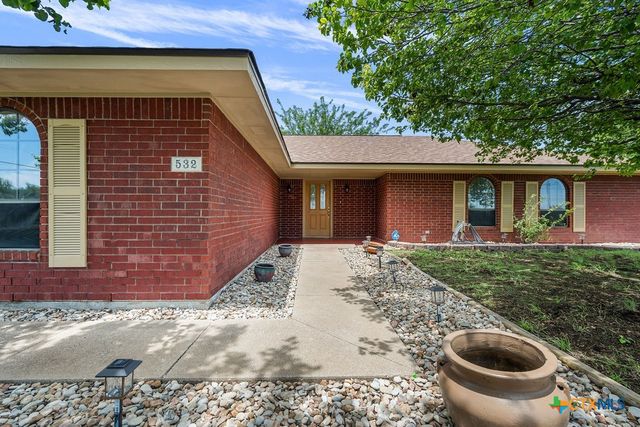 532 Whispering Oaks Drive, Copperas Cove, TX 76522