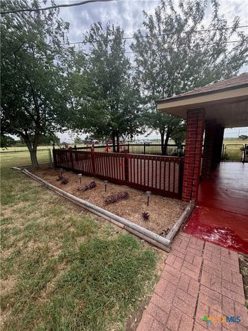 532 Whispering Oaks Drive, Copperas Cove, TX 76522