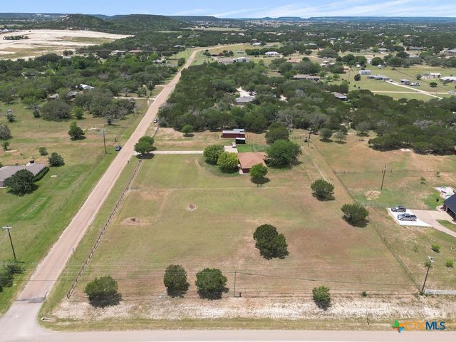 532 Whispering Oaks Drive, Copperas Cove, TX 76522