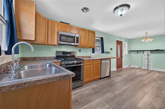 3133 Abbott Road, Orchard Park, NY 14217