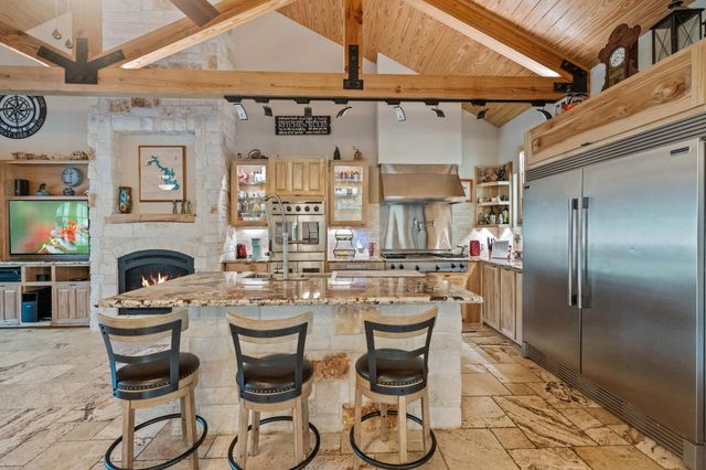 201 Harbor Run Drive, Coldspring, TX 77331
