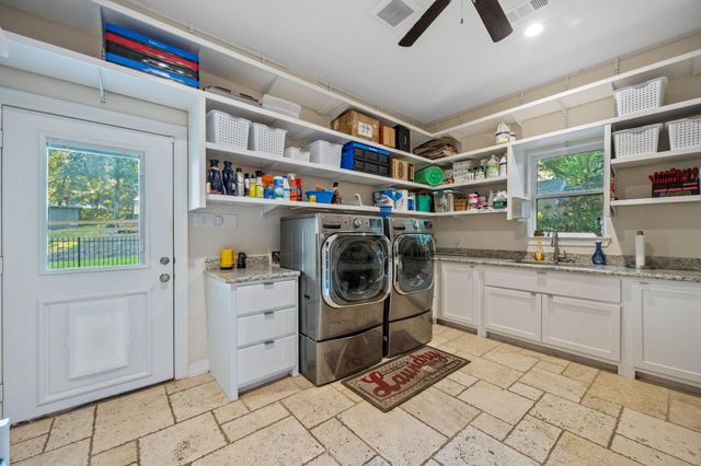 201 Harbor Run Drive, Coldspring, TX 77331