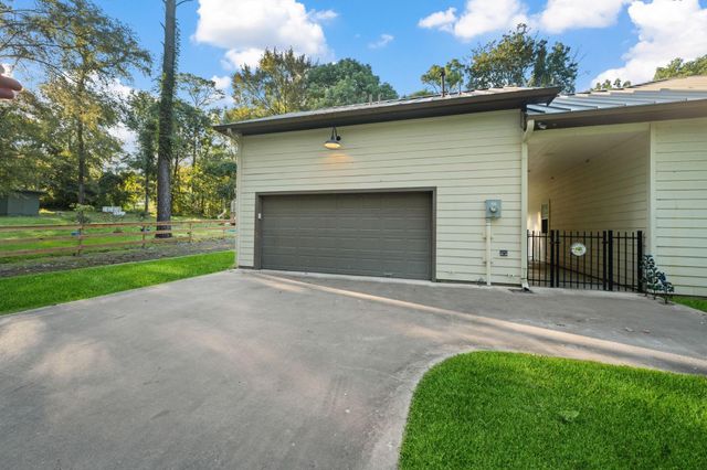 201 Harbor Run Drive, Coldspring, TX 77331