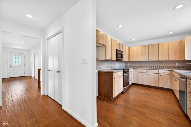 3980 Waycross Drive, Columbus, IN 47203