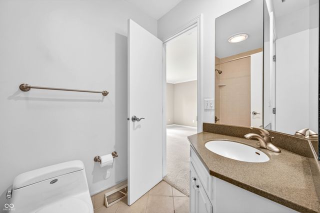 3980 Waycross Drive, Columbus, IN 47203