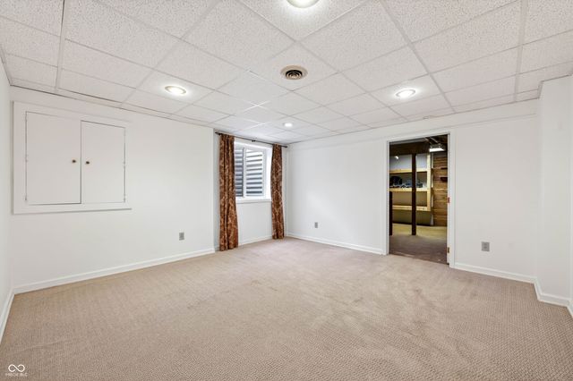 3980 Waycross Drive, Columbus, IN 47203