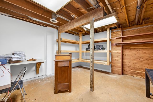 3980 Waycross Drive, Columbus, IN 47203