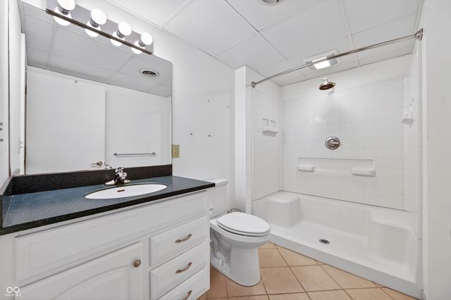 3980 Waycross Drive, Columbus, IN 47203
