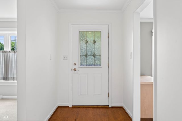 3980 Waycross Drive, Columbus, IN 47203