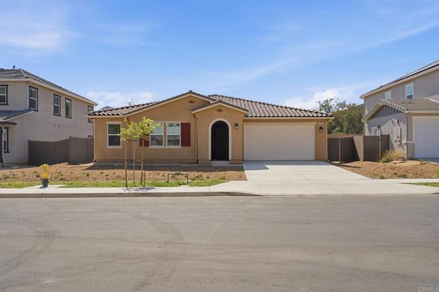 3521 Butler Place, Escondido, CA 92027