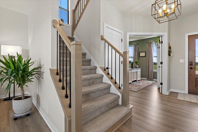 1311 Whalen DRIVE, Oconomowoc, WI 53066