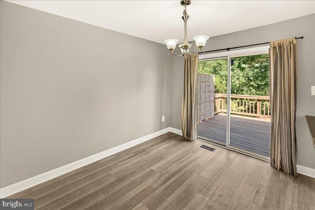 5601 ROCKLEDGE CT, Frederick, MD 21703