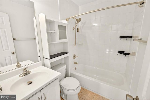 5601 ROCKLEDGE CT, Frederick, MD 21703
