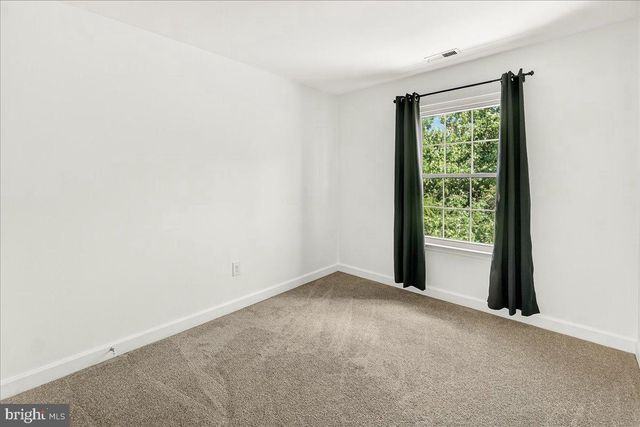 5601 ROCKLEDGE CT, Frederick, MD 21703