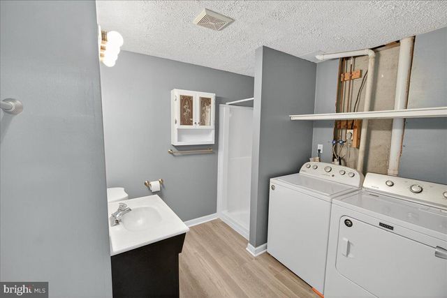 5601 ROCKLEDGE CT, Frederick, MD 21703