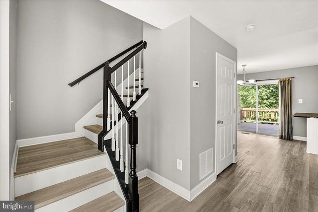 5601 ROCKLEDGE CT, Frederick, MD 21703