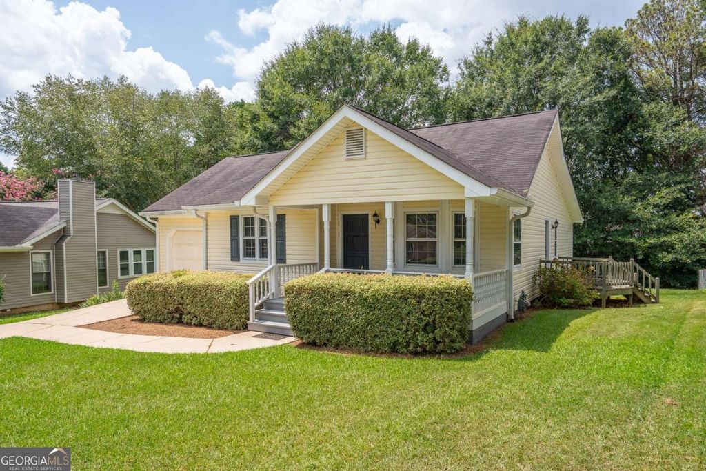 110 Stoney Brook Drive, Carrollton, GA 30116