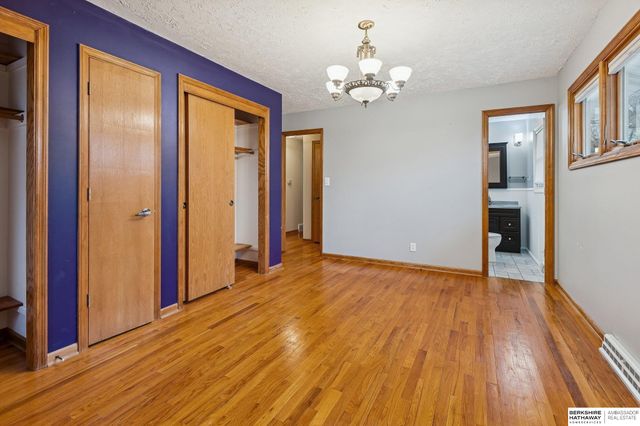 1216 Hillcrest Drive, Bellevue, NE 68005