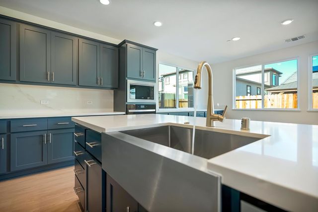 157 Bodega Dr, Lodi, CA 95240