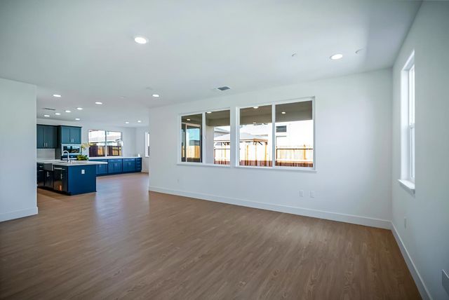 157 Bodega Dr, Lodi, CA 95240