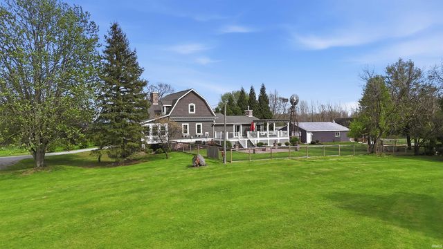 3724 E 550 S-57 Road, Churubusco, IN 46723