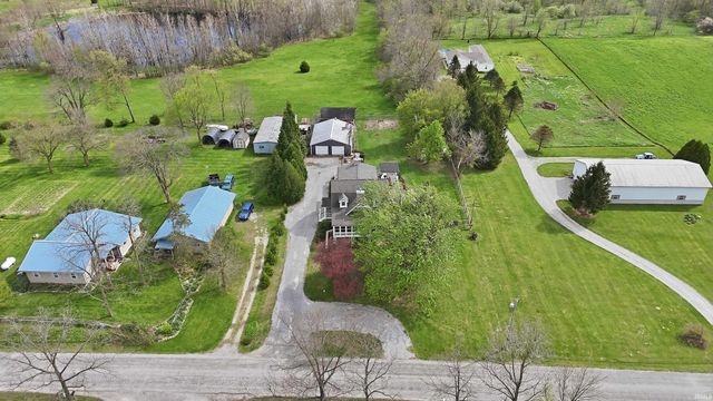 3724 E 550 S-57 Road, Churubusco, IN 46723