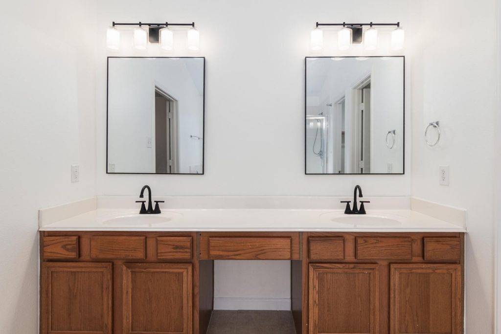 32350 Cross Spring Park Lane, Conroe, TX 77385