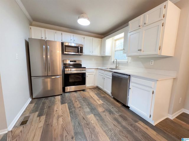 225 ASH CIRCLE, Trussville, AL 35173