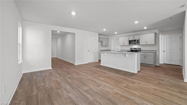 635 Beechwood Circle, Thomasville, NC 27360