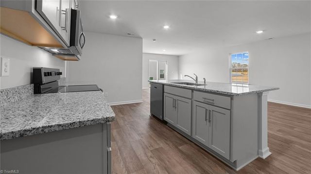 635 Beechwood Circle, Thomasville, NC 27360